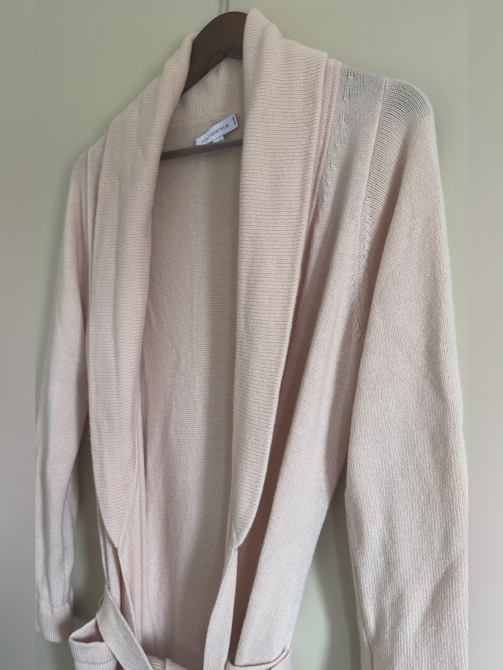 Holt Renfrew Vintage 100% Cashmere Robe in Soft Pink - Picture 2 of 15
